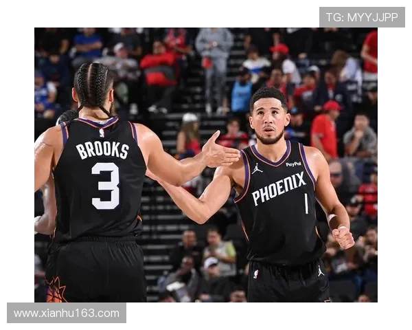 布克轰33分狄龙爆发32分太阳大胜步行者35分展现统治力